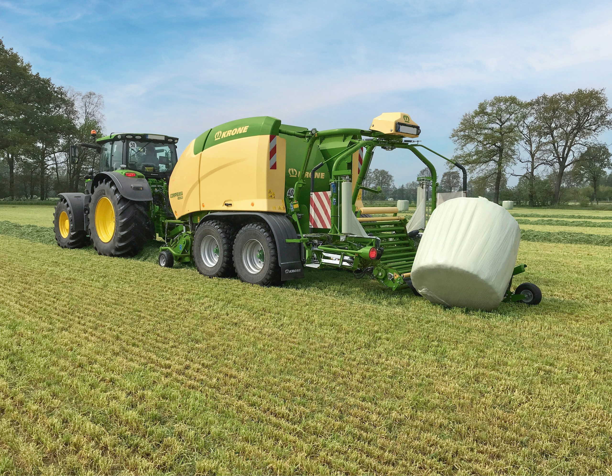 Comprima Series Round Balers Image