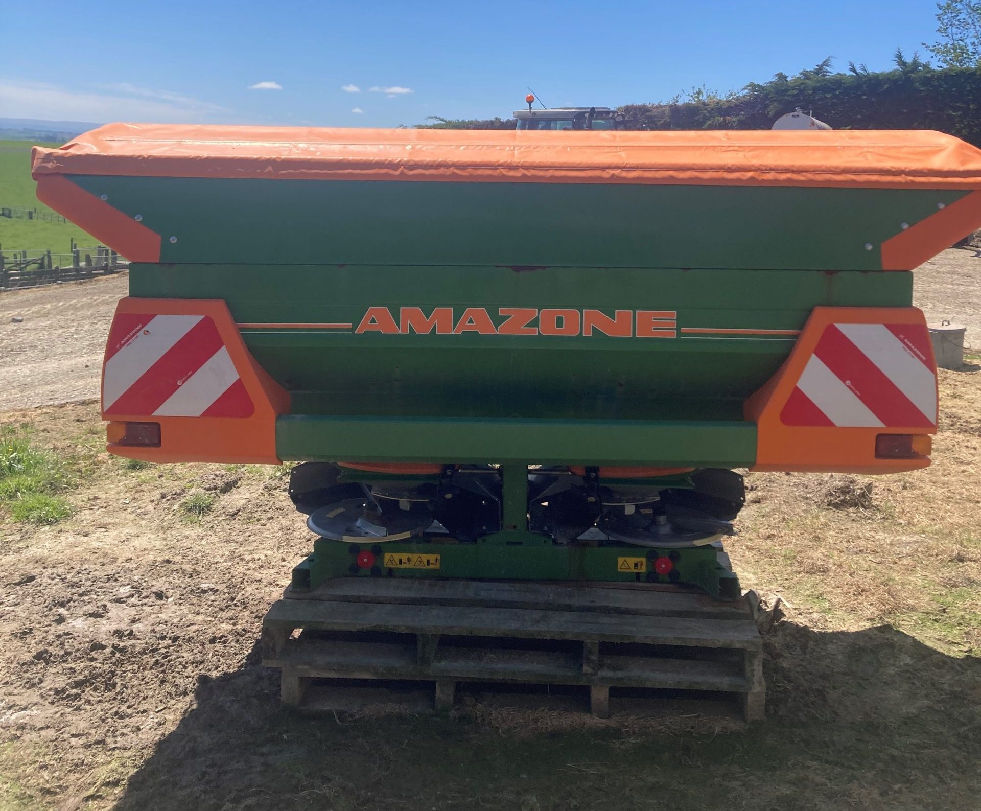 Amazone L1000 ZA-M Spreader Image