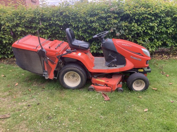 Kubota GR2120