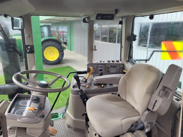 John Deere 6155M