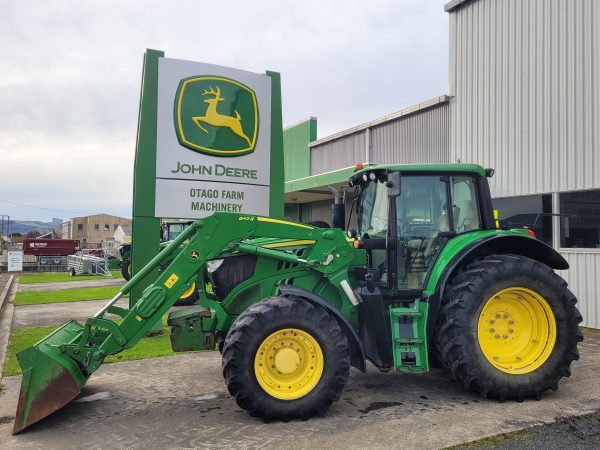 John Deere 6155M