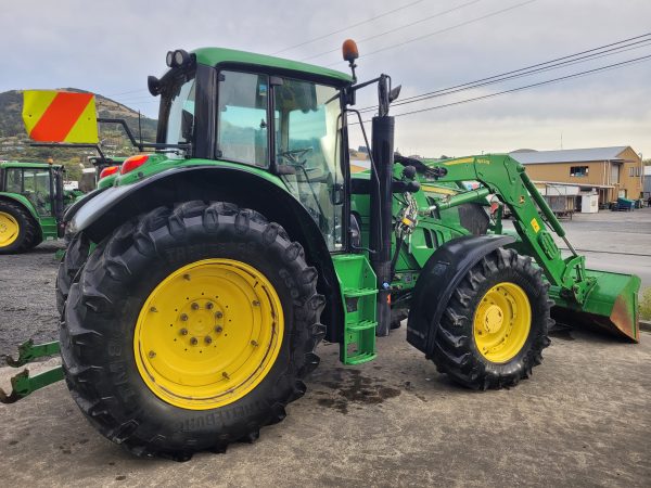 John Deere 6155M