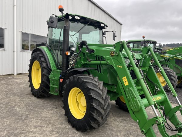 John Deere 6105R