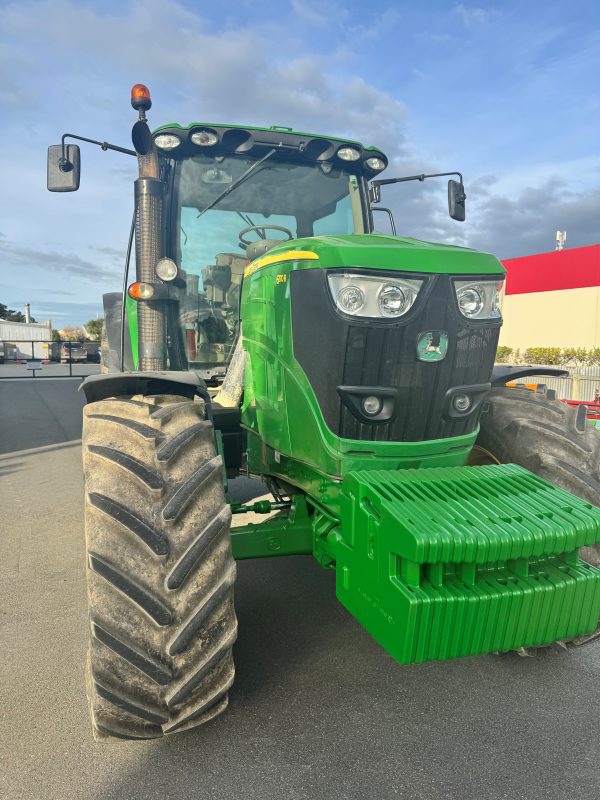 2014 John Deere 6170R