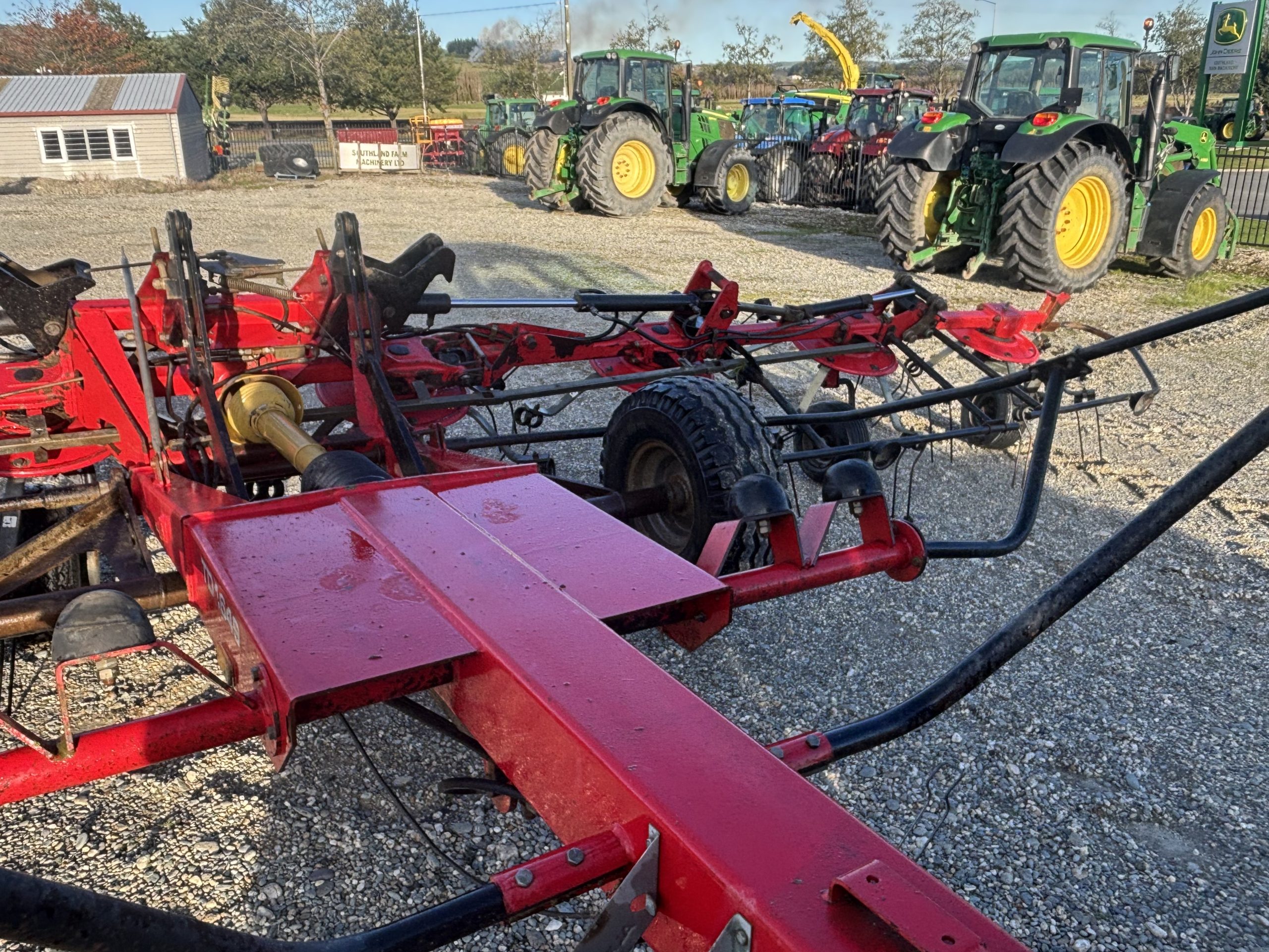 Massey Ferguson TD 1649 Tedder Image