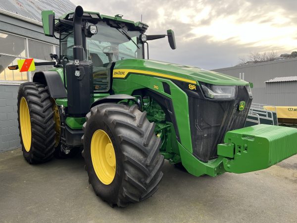 John Deere 8R 310