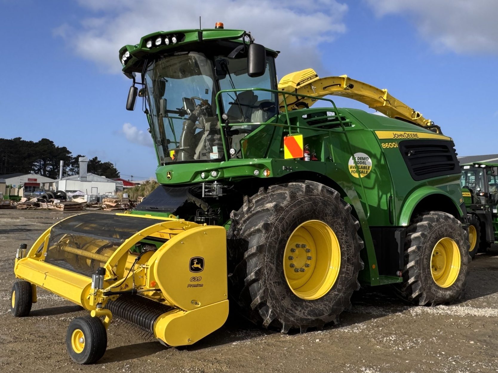 John Deere 8600i Forage Harvester Image