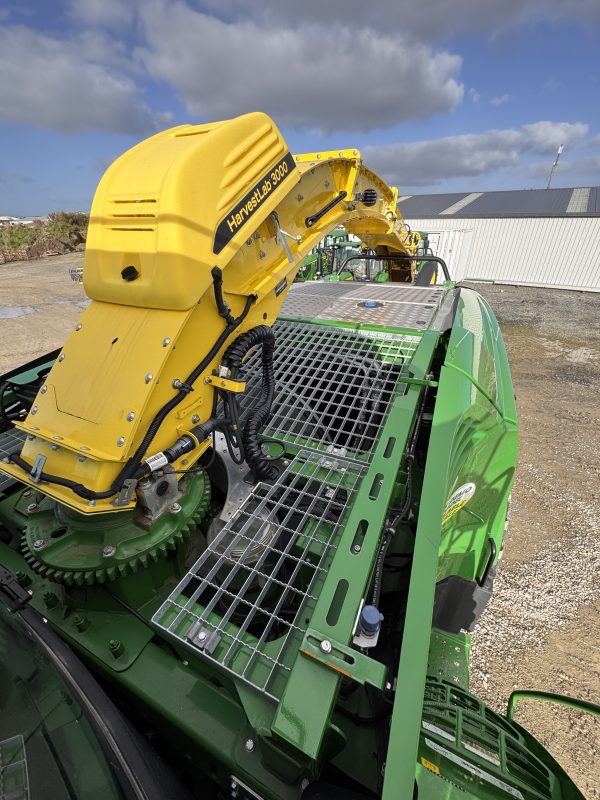 John Deere 8600i Forage Harvester