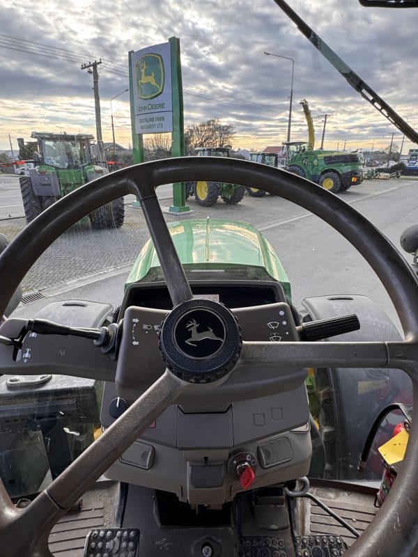 John Deere 6170M