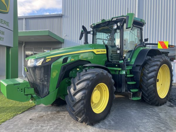 John Deere 8R 310
