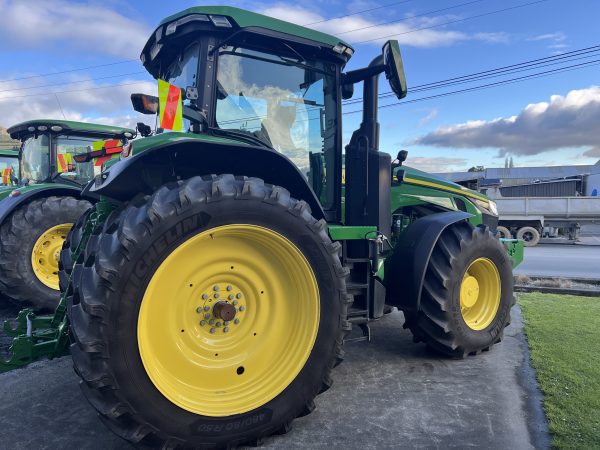John Deere 8R 310