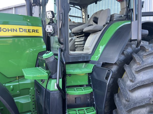 John Deere 8R 310