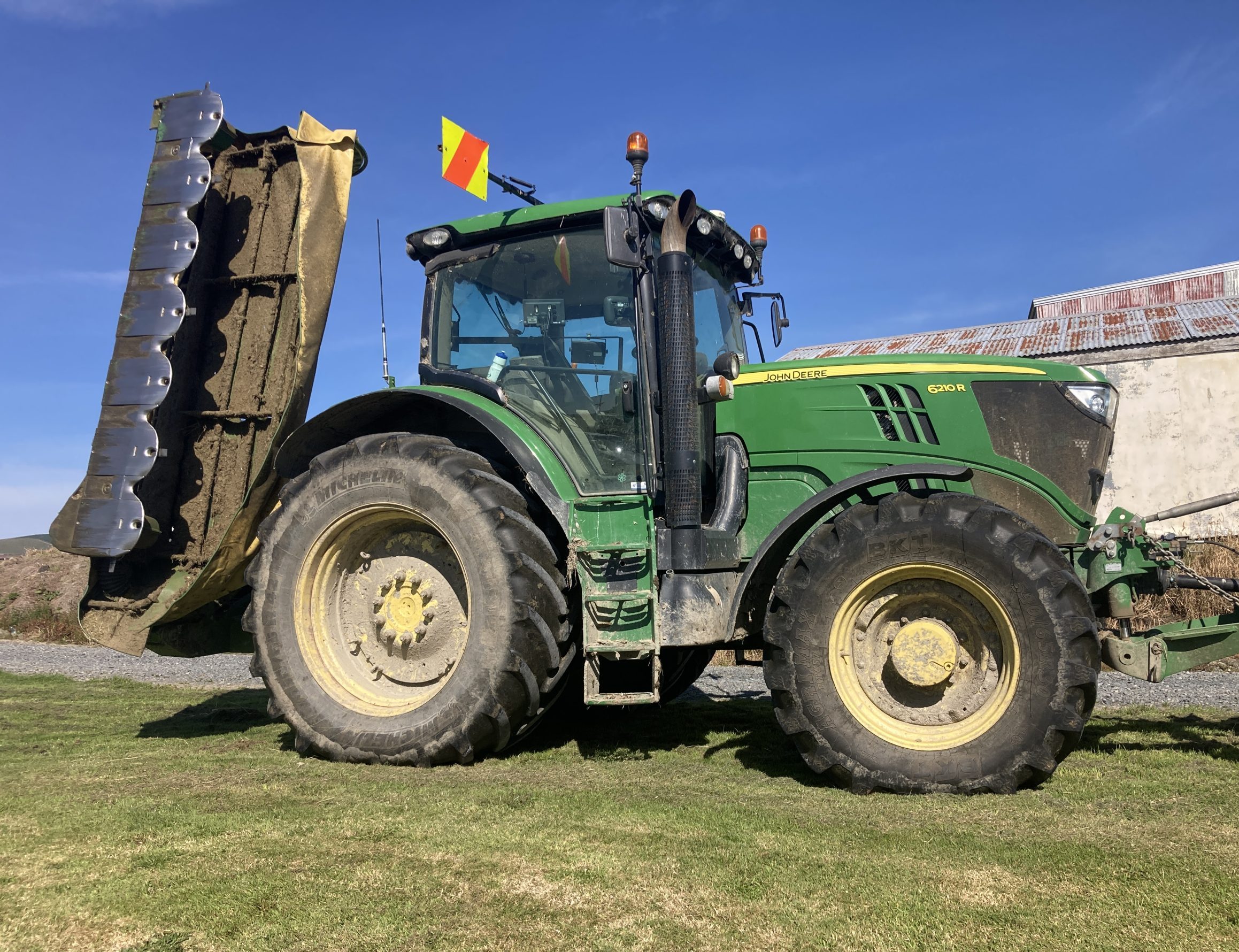 John Deere 6210R Image