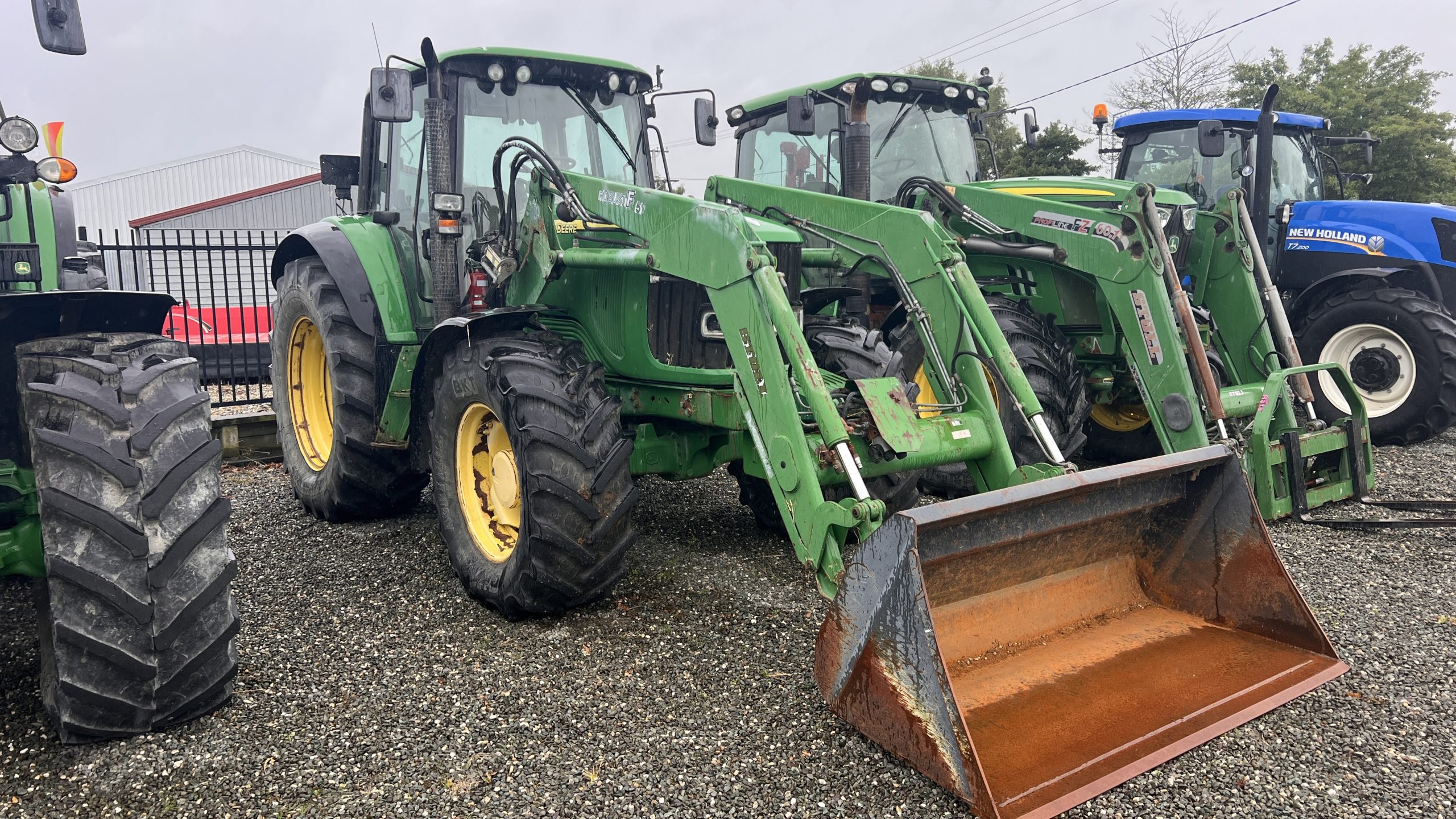 John Deere 6820 Image