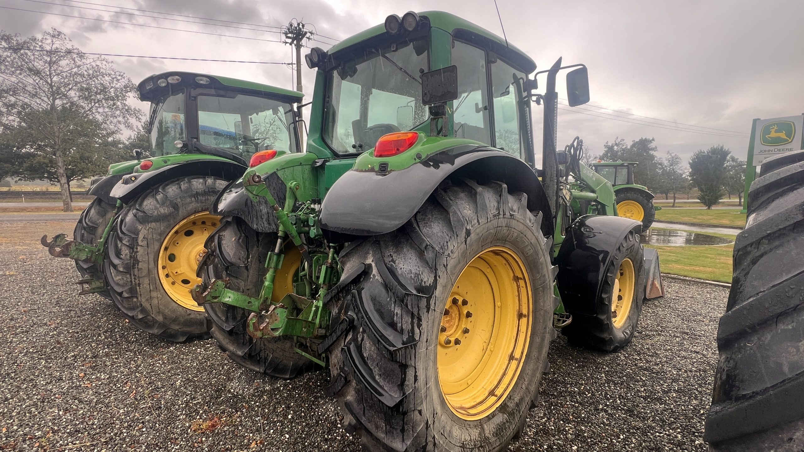 John Deere 6820