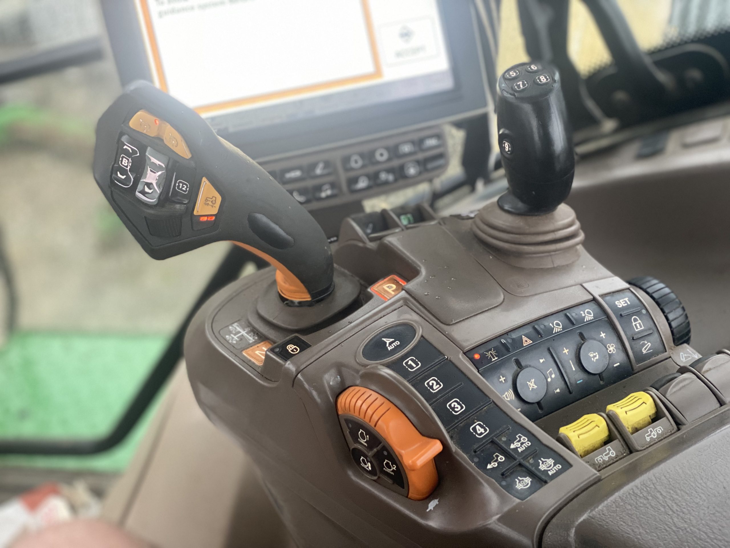 John Deere 6250R