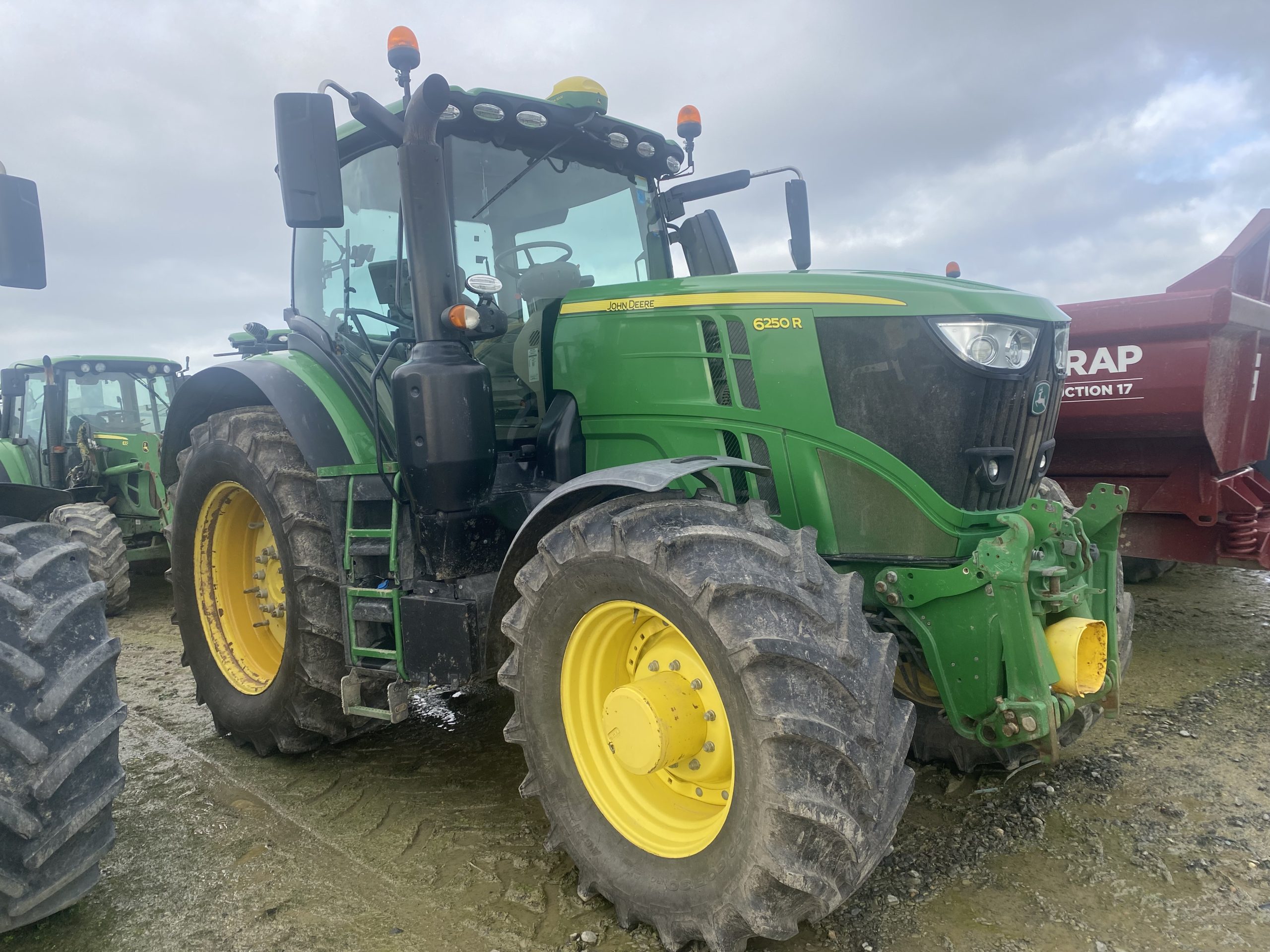 John Deere 6250R Image