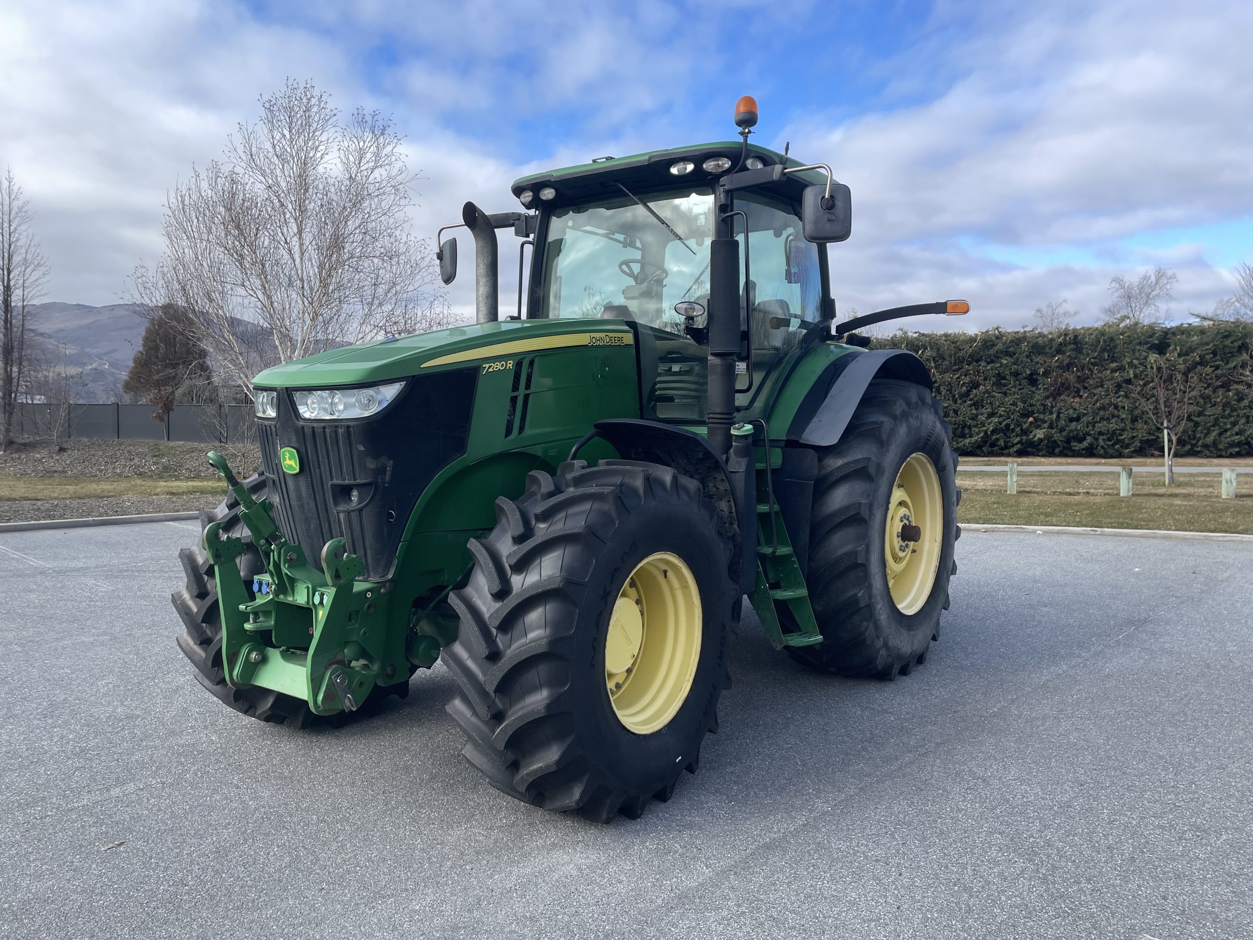John Deere 2011 7280r Image