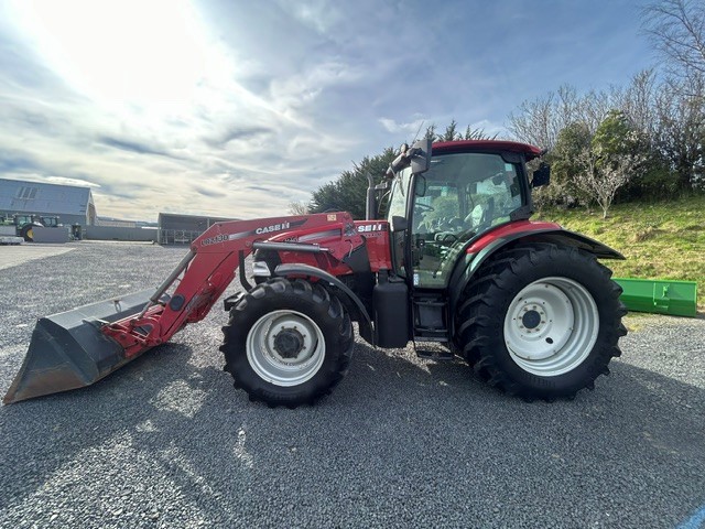 Case Maxxum 125 Image