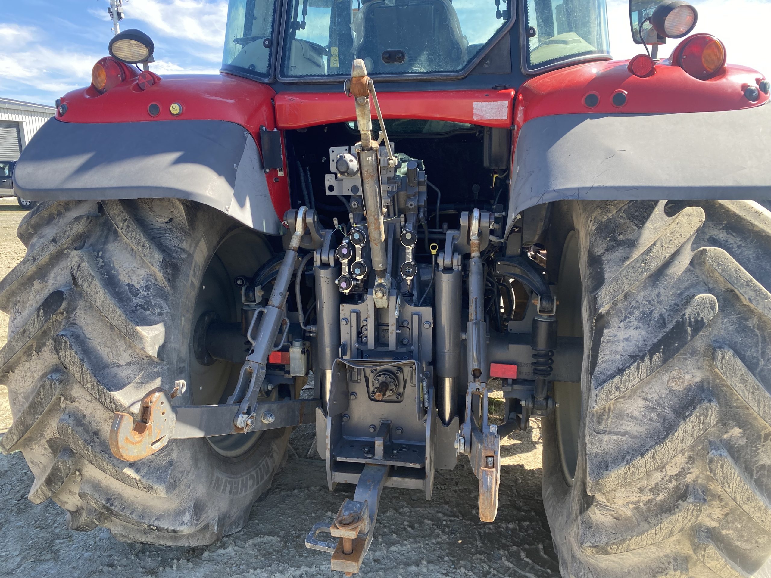 Massey Ferguson 6712 S