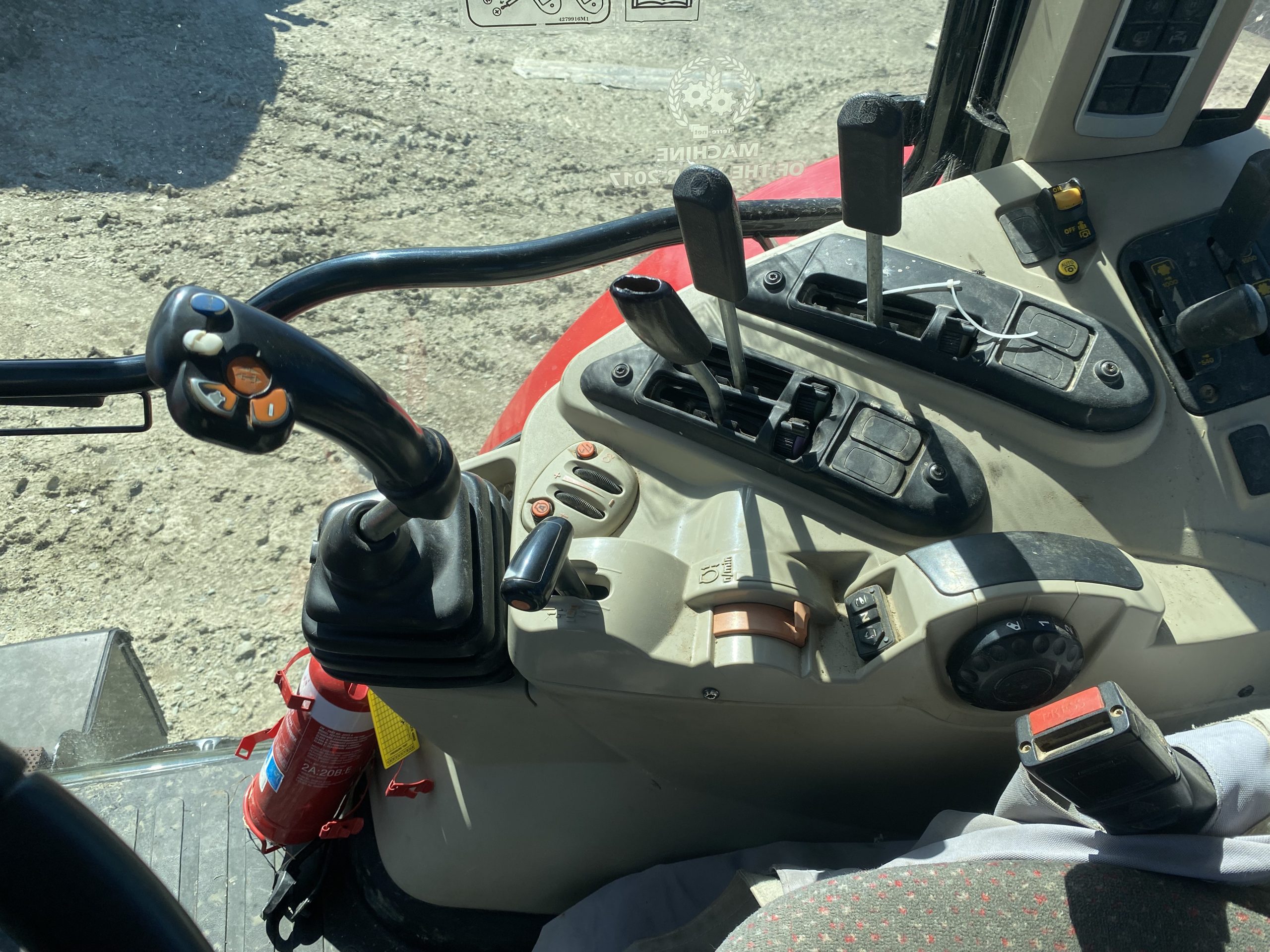 Massey Ferguson 6712 S