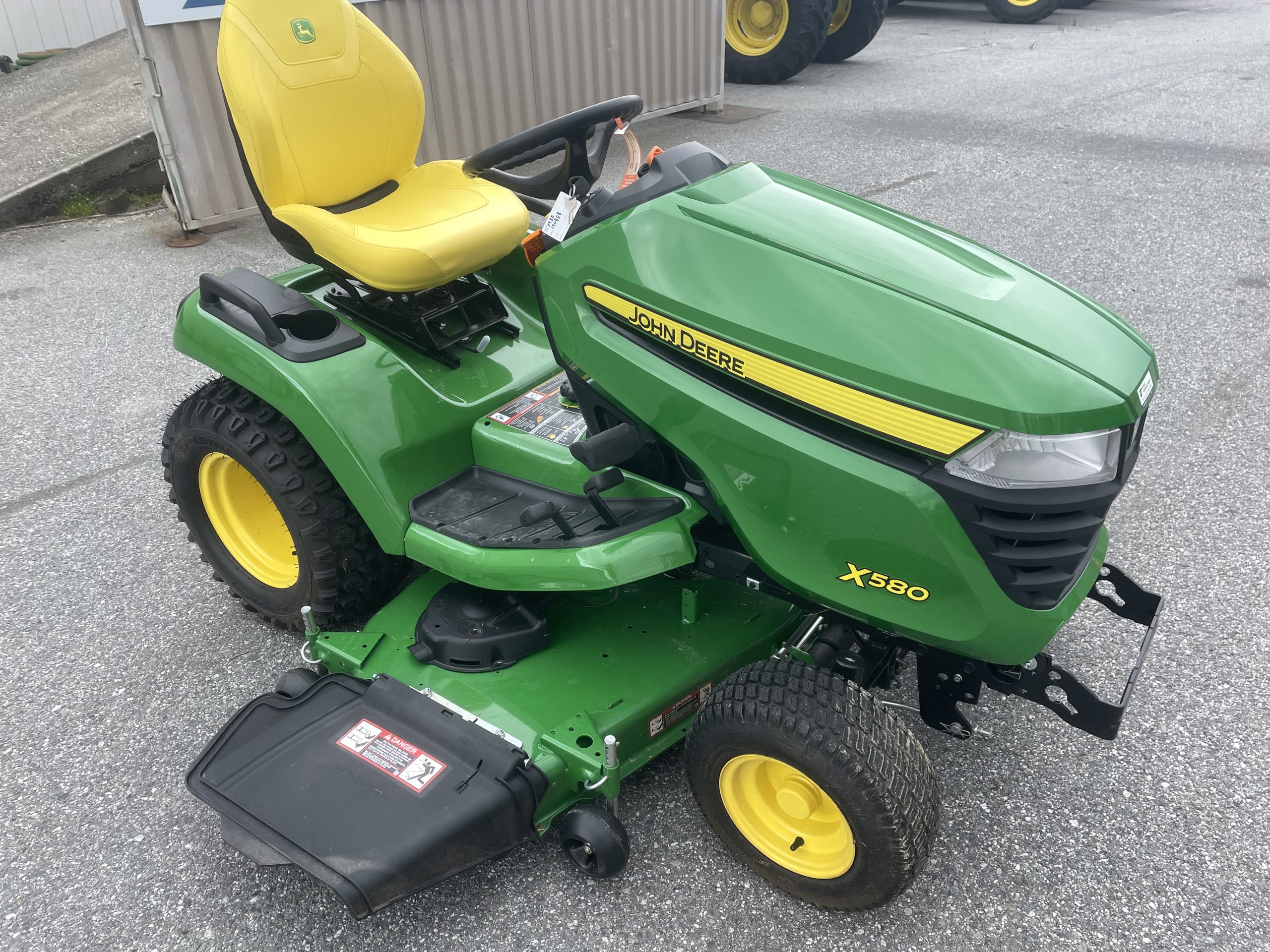 2025 John Deere X580
